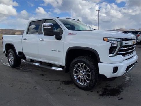 New 2026 Chevrolet Silverado 3500 LT w/ Z71 Chrome Sport Edition image 2