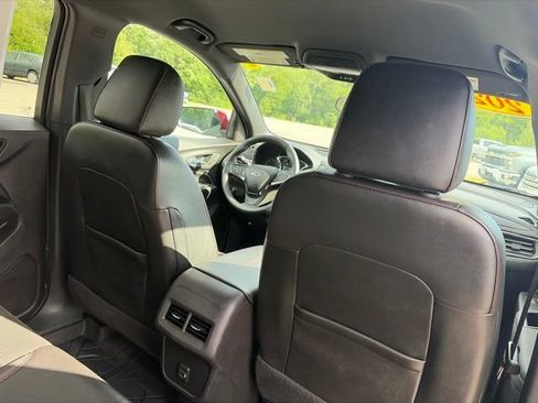 Used 2024 Chevrolet Equinox RS w/ LPO, Floor Liner Package AWD/4WD image 32