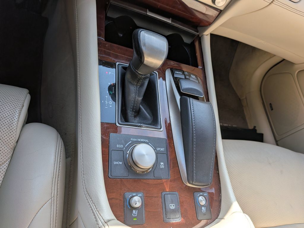 Used 2013 Lexus LS 460 w/ Comfort Pkg RWD image 20