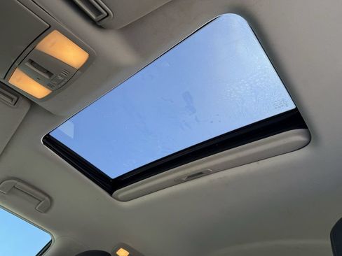 Used 2017 Nissan Armada SL w/ Moonroof Package RWD image 22