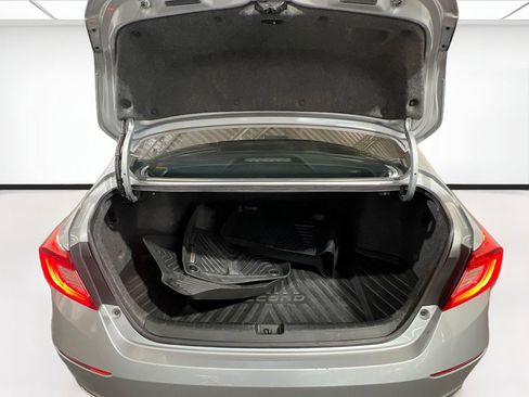 Used 2018 Honda Accord Sport image 19