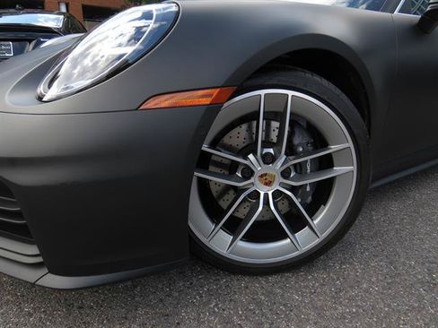 Used 2025 Porsche 911 Carrera RWD image 23