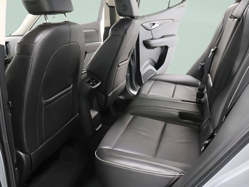 Used 2023 Buick Envision Essence FWD image 21