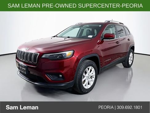 Used 2019 Jeep Cherokee Latitude Plus w/ Cold Weather Group AWD/4WD image 3
