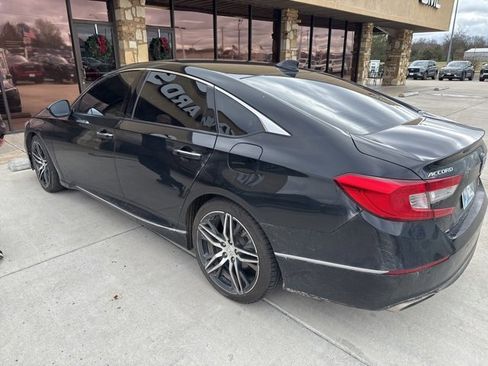 Used 2022 Honda Accord Touring image 5