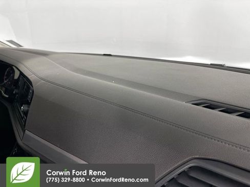 Used 2021 Volkswagen Jetta SE FWD image 28