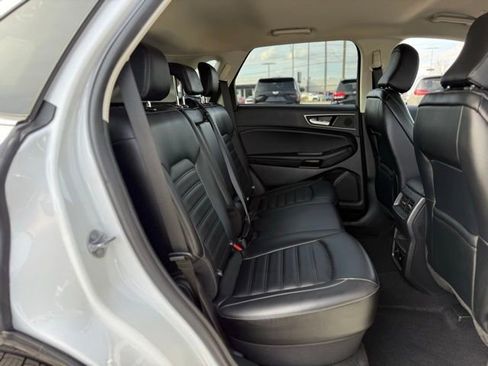 Used 2023 Ford Edge SEL w/ Convenience Package image 18