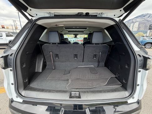 Used 2020 Chevrolet Traverse Premier w/ Redline Edition AWD/4WD image 32