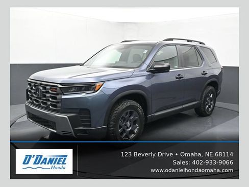 Used 2026 Honda Pilot TrailSport image 1
