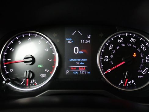 Used 2020 Toyota RAV4 XLE AWD/4WD image 21