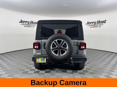 Used 2021 Jeep Wrangler Unlimited Sahara AWD/4WD image 8