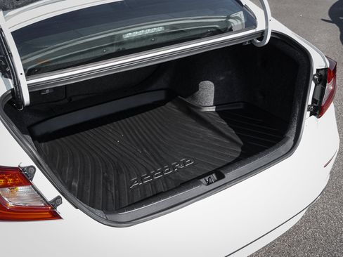 Used 2020 Honda Accord Sport image 32