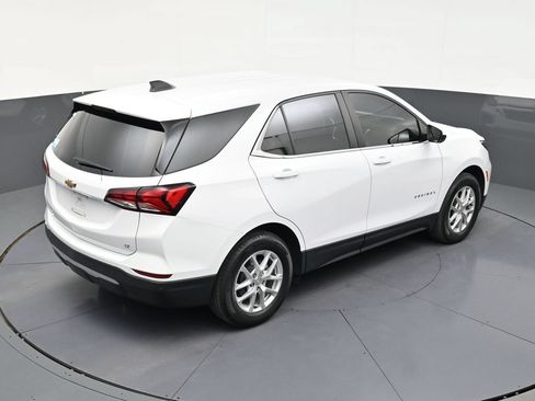 Used 2024 Chevrolet Equinox LT FWD image 16