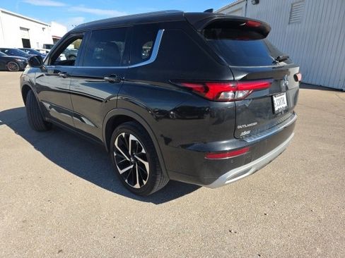 Used 2023 Mitsubishi Outlander SEL 40th Anniversary image 2