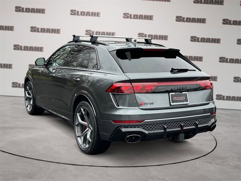 New 2026 Audi RS Q8 performance image 3