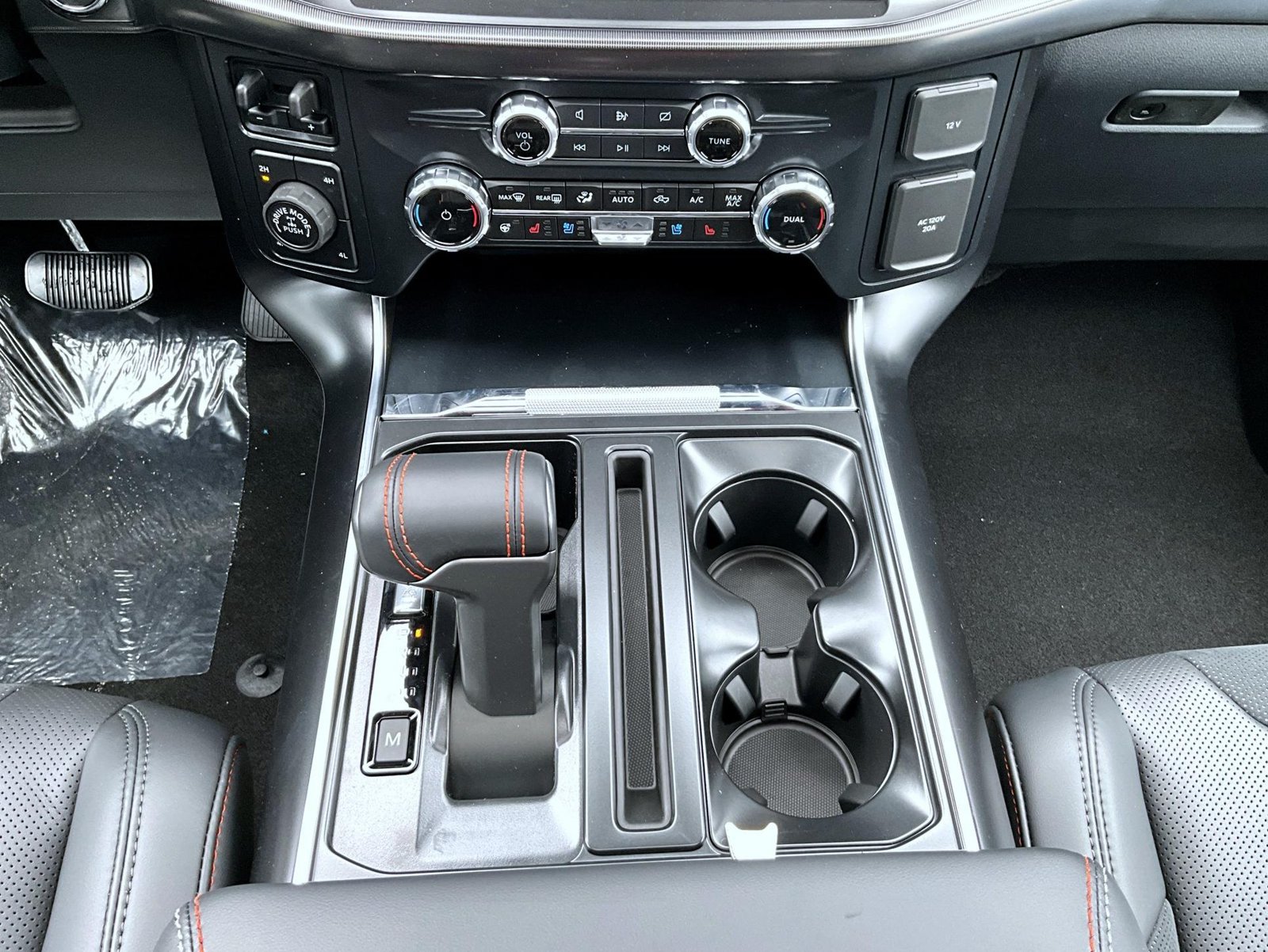 New 2026 Ford F150 Raptor AWD/4WD image 16
