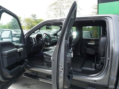 Used 2022 Ford F350 Lariat AWD/4WD image 14