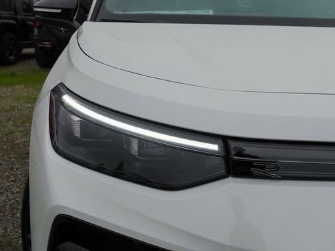 New 2026 Volkswagen Tiguan SE R-Line image 5