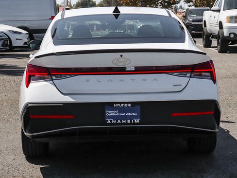 Used 2025 Hyundai Elantra SEL FWD image 8