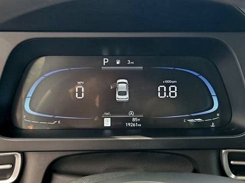 Certified 2024 Hyundai Elantra SE FWD image 24