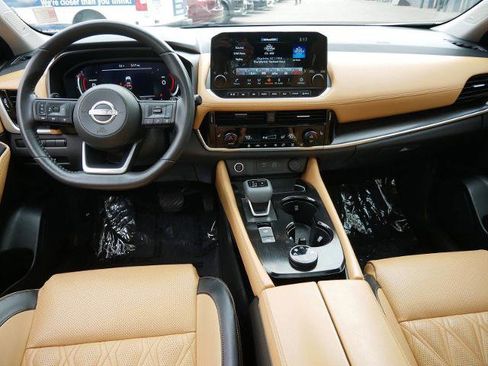 Certified 2023 Nissan Rogue Platinum image 13