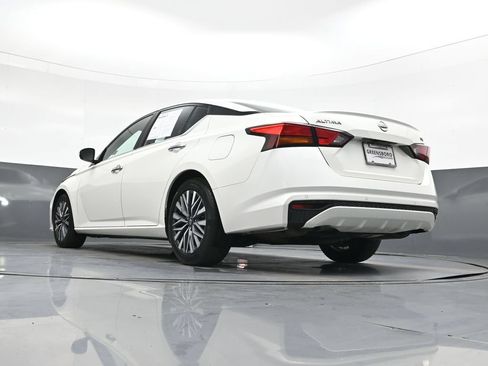 Used 2023 Nissan Altima 2.5 SV FWD image 45