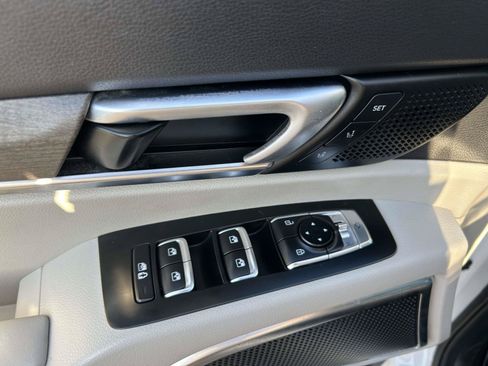 Used 2020 Kia Telluride SX w/ SX Prestige Package AWD/4WD image 18