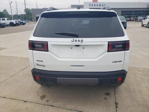 Used 2026 Jeep Cherokee Limited AWD/4WD image 5