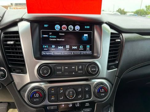 Used 2019 Chevrolet Tahoe LT w/ LT Signature Package AWD/4WD image 14
