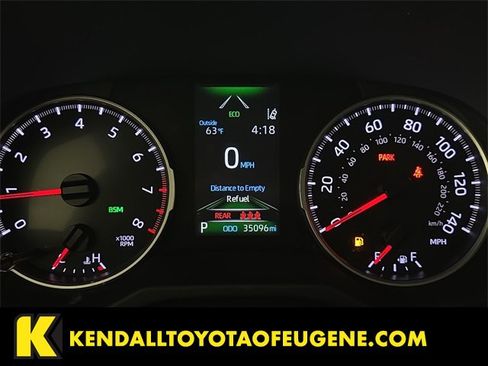 Used 2022 Toyota RAV4 LE image 12