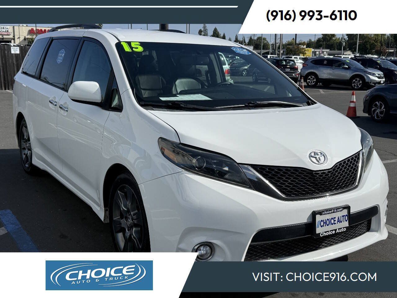 Used 2015 Toyota Sienna SE FWD image 1