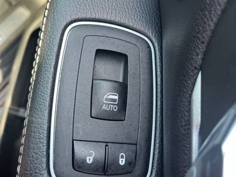 Used 2021 RAM 1500 Laramie AWD/4WD image 45