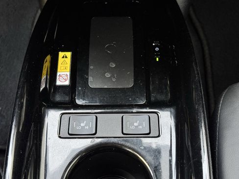 Used 2021 Toyota Prius Prime XLE w/ Carpet Mat Package (TMS) image 28