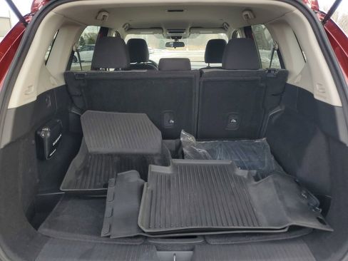 Used 2022 Nissan Rogue SV image 7