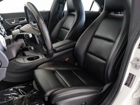Used 2018 Mercedes-Benz CLA 250 image 31