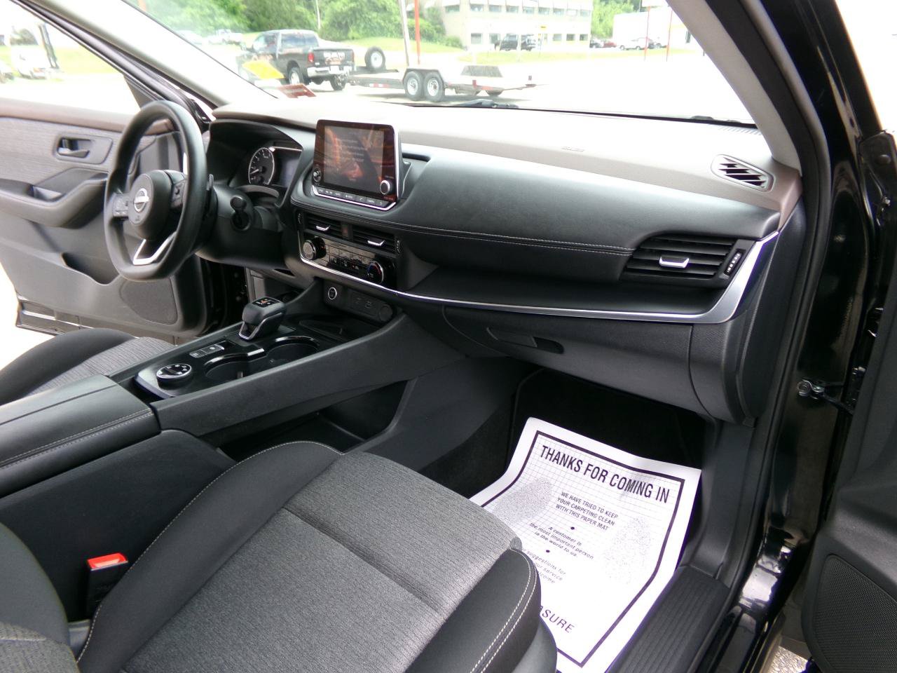 Used 2022 Nissan Rogue S AWD/4WD image 20