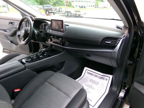 Used 2022 Nissan Rogue S AWD/4WD image 20