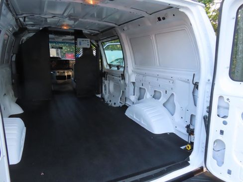 Used 2015 Ford Transit 150 130 Low Roof RWD image 24
