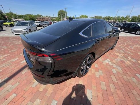 Certified 2023 Honda Accord Sport image 34