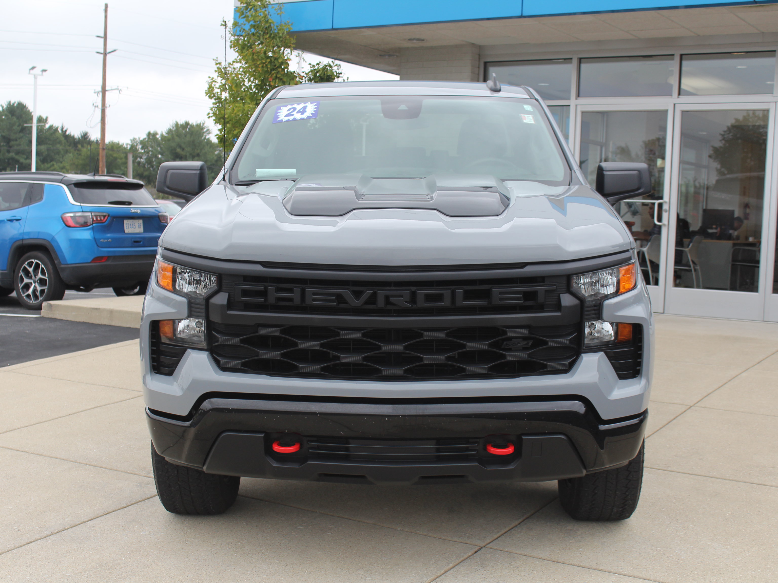 Certified 2024 Chevrolet Silverado 1500 Custom Trail Boss w/ LPO, Dark Essentials Package AWD/4WD image 11