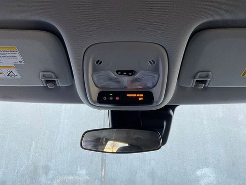 Used 2025 Chevrolet TrailBlazer LT image 14