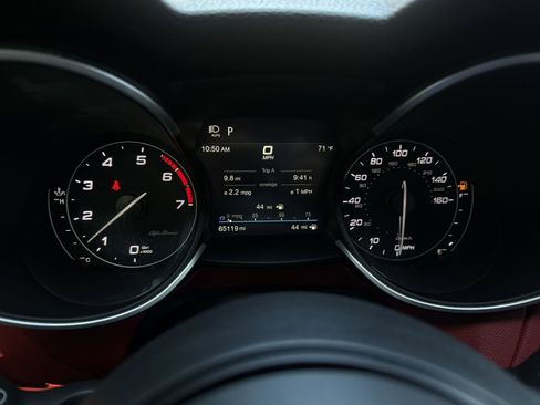 Used 2021 Alfa Romeo Stelvio Ti Sport image 17