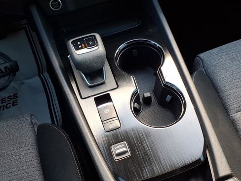 Certified 2023 Nissan Rogue SV image 26