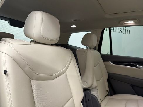 Used 2024 Cadillac XT6 Premium Luxury w/ Technology Package FWD image 27