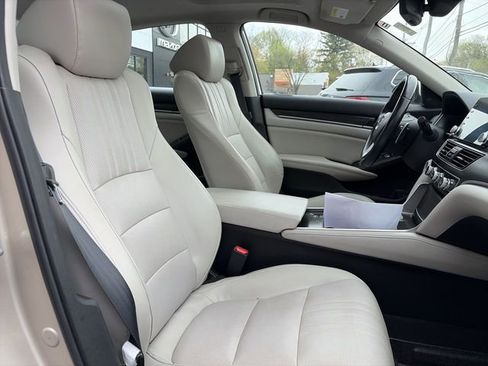 Used 2018 Honda Accord EX-L image 25