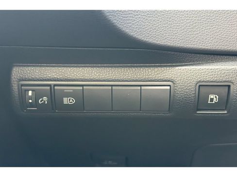 Certified 2026 Toyota Corolla XLE FWD image 29