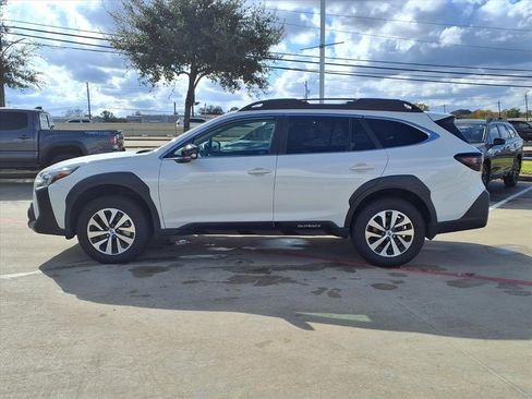 Certified 2025 Subaru Outback Premium image 8