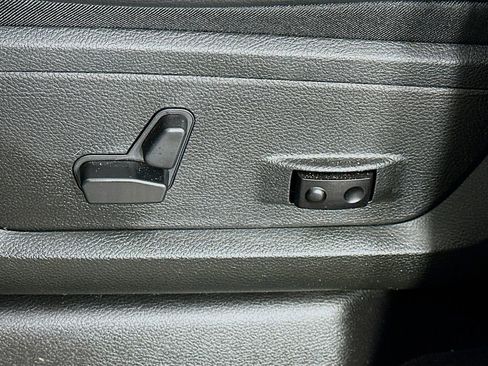 Used 2025 RAM 2500 Laramie w/ Night Edition AWD/4WD image 22