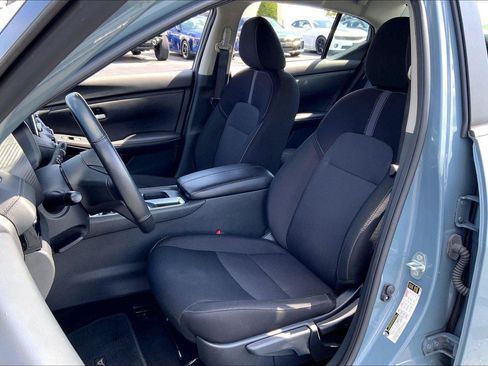 Used 2025 Nissan Sentra SV w/ All-Weather Package FWD image 21