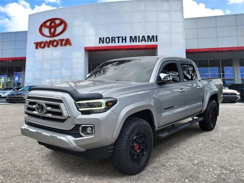 Used 2023 Toyota Tacoma Limited image 2